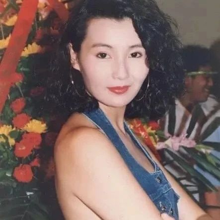 Maggie Cheung's recent situation has been exposed: living alone in the slums, wearing 19 yuan stalls, no children, she is too presumptuous